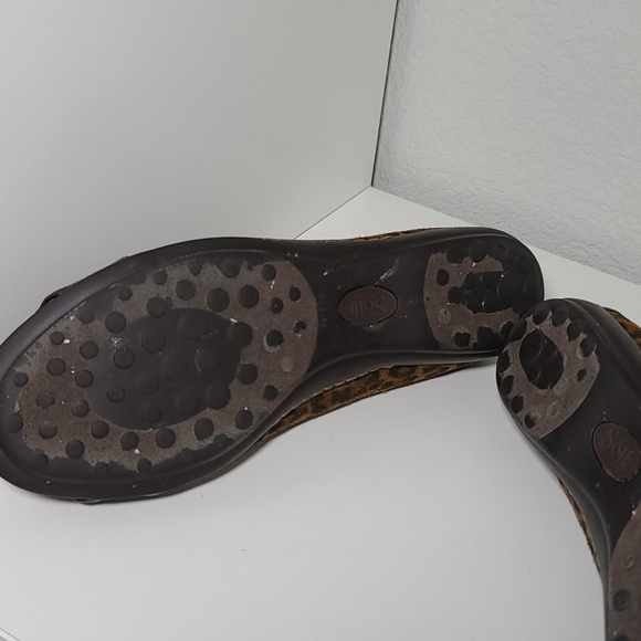 Söfft Leppard print flats with buckle detail - Picture 5 of 8
